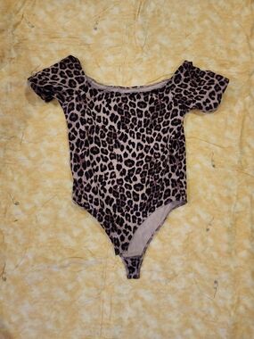 Foxy Off-Shoulder Bodysuit Size 2